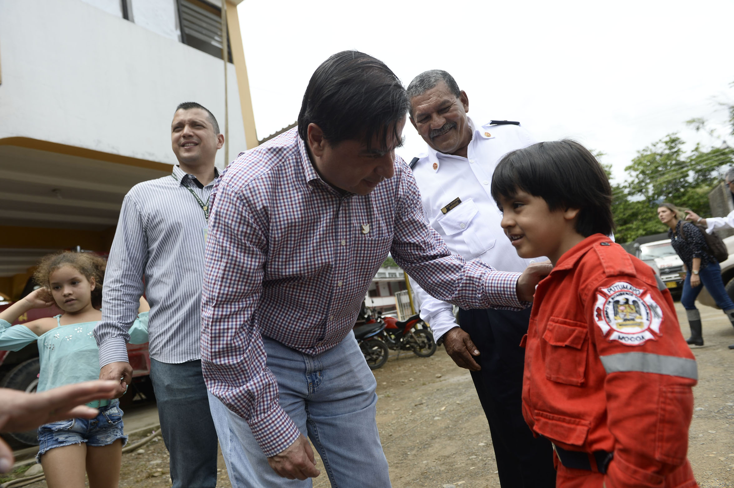 Estudiantes inician clases en ciudad colombiana de Mocoa afectada por alud