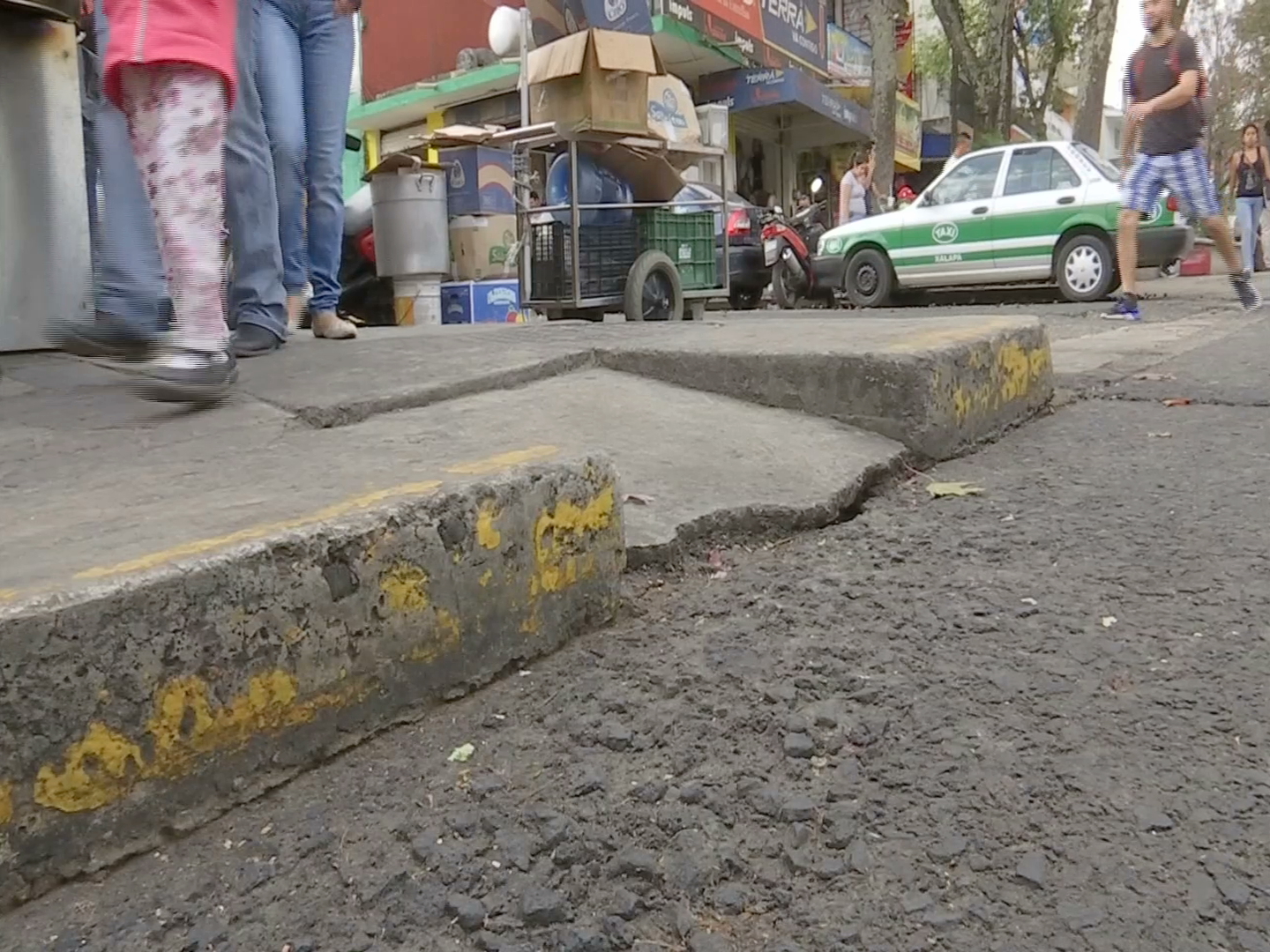 Calles en mal estado y con pocas rampas; la adversidad diaria de los discapacitados