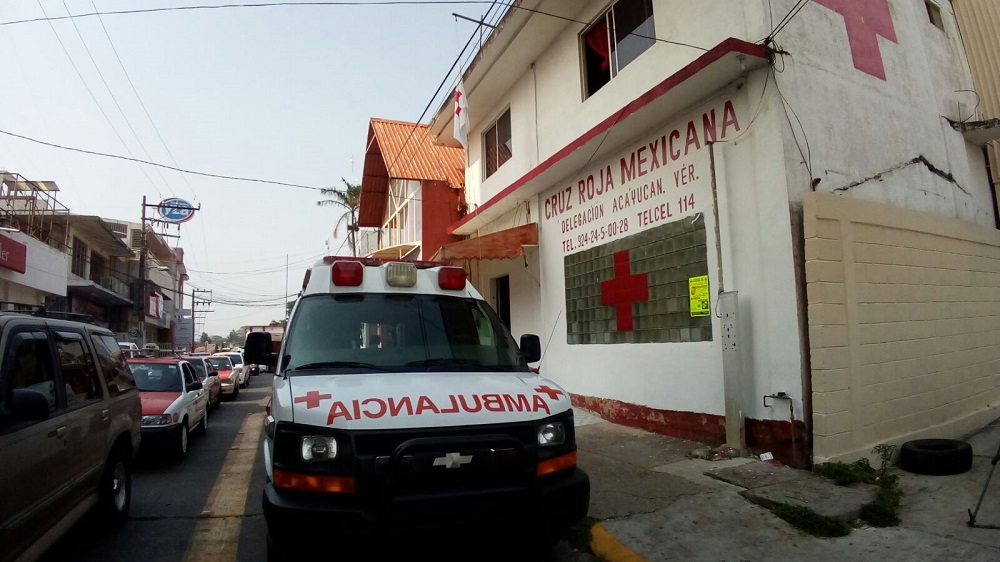 Cruz Roja de Acayucan recibe ambulancia