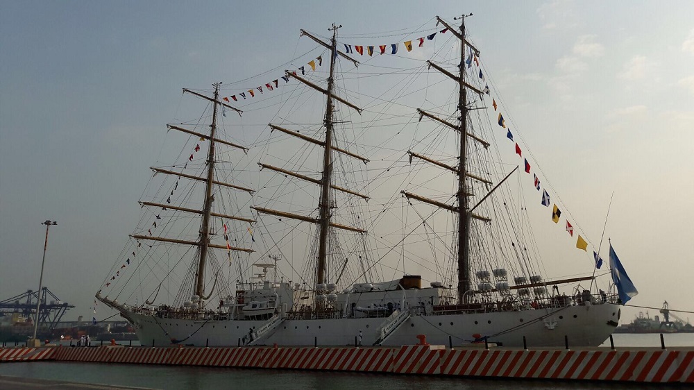 Llega al puerto de Veracruz la fragata A.R.A «Libertad»