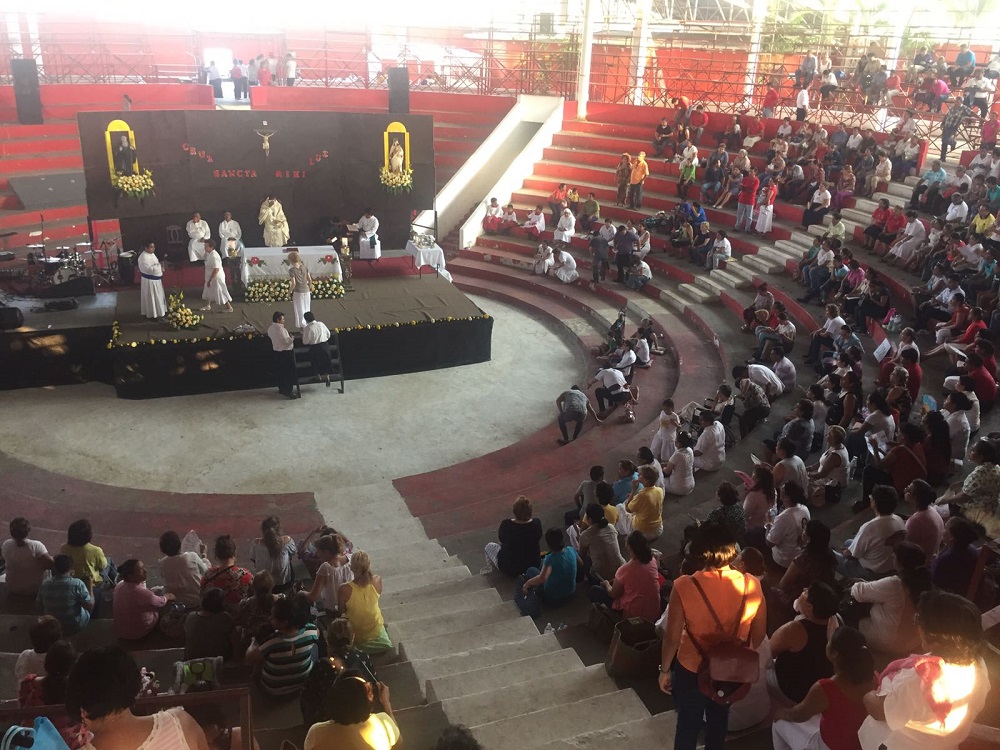 Con la presencia de Monjes Benedictinos de Veracruz, celebran congreso parroquial en Coatzacoalcos
