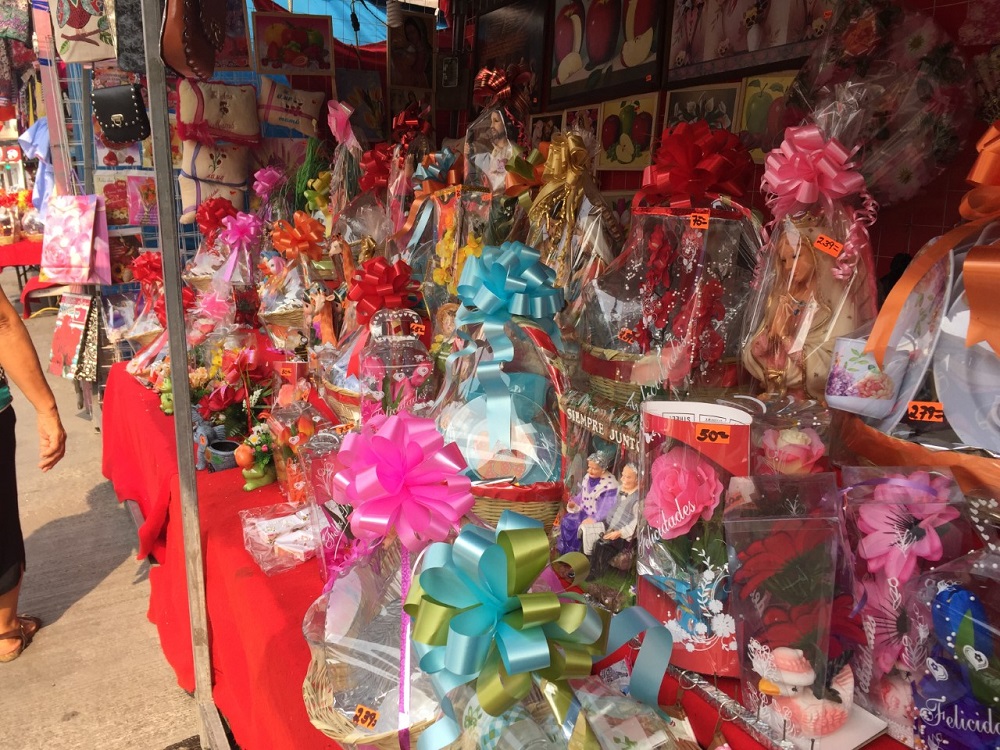 Comercio espera repunte de ventas por Día de las Madres en Tierra Blanca