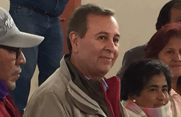 Priístas de Perote anuncian que no votarán por su candidato a la alcaldía, Francisco Hervert