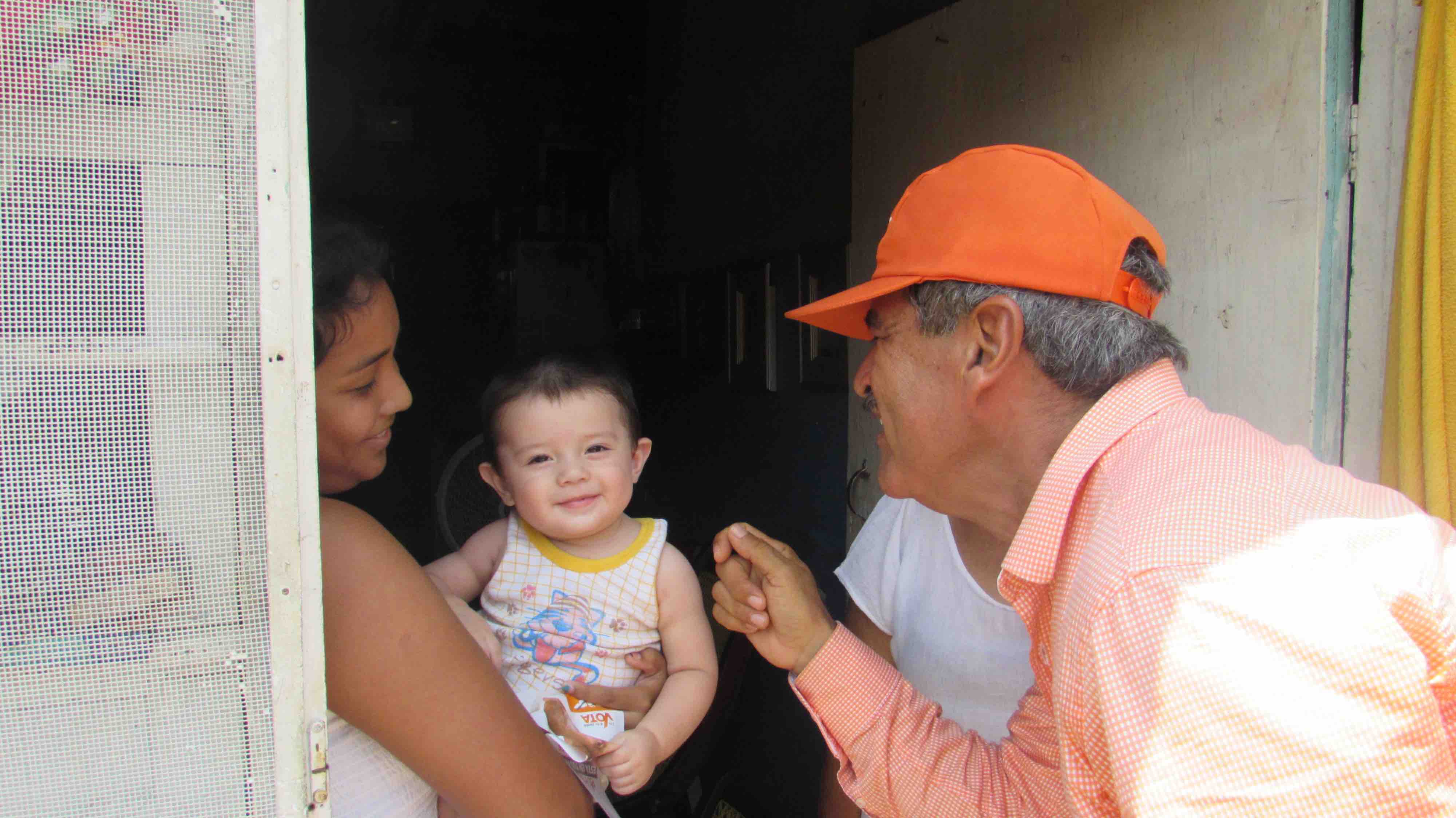 La salud de los tlacotalpeños es prioridad en mi proyecto: Hilario Villegas