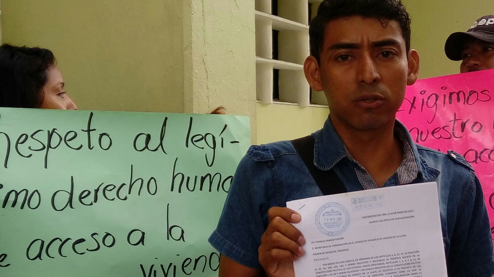 Invasores exigen les cedan terreno de Coatzacoalcos