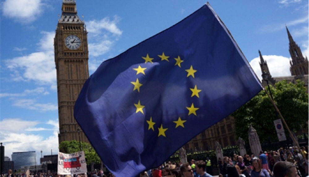 Unión Europea lista para iniciar negociación de salida de Reino Unido