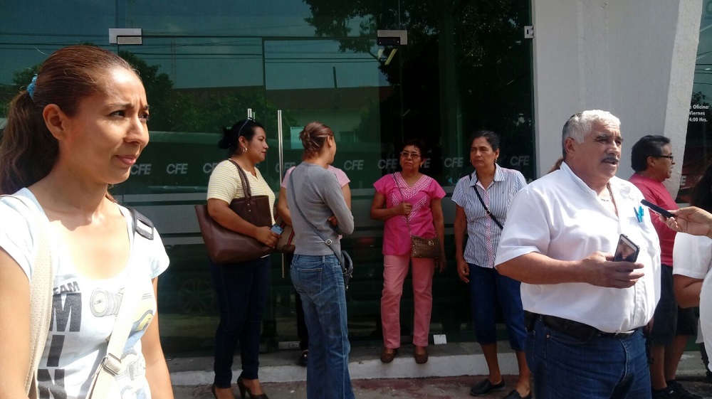 Protestan en CFE por apagones en Villa Allende y ejidos