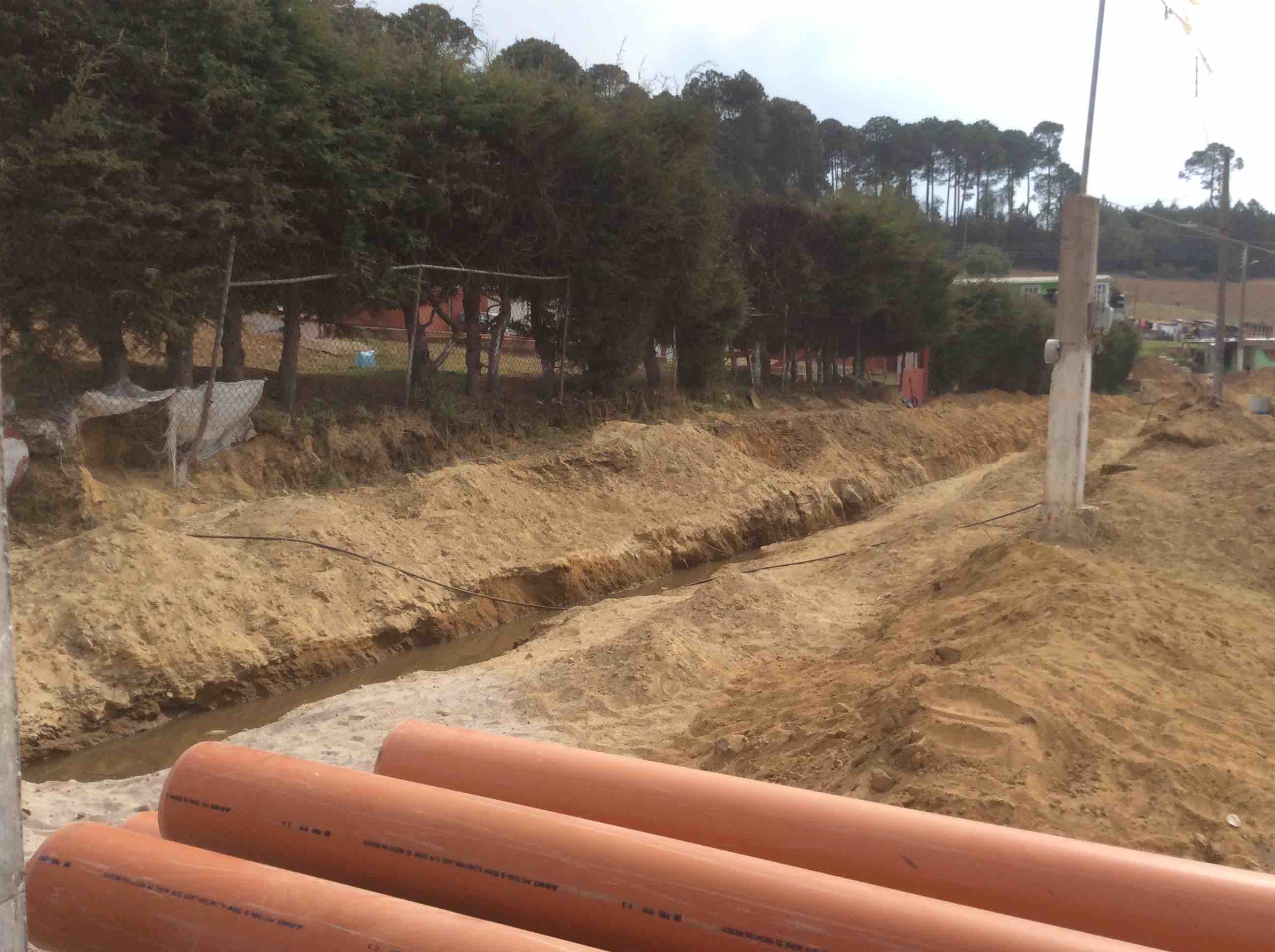 Acusan a candidato del PRI a alcaldía de Perote de adjudicarse obra que realiza el ayuntamiento