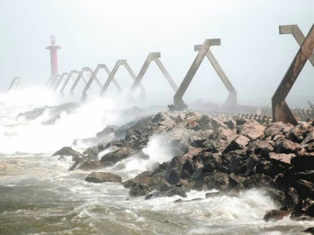 Identifican zonas de riesgo en la zona de playas de Coatzacoalcos