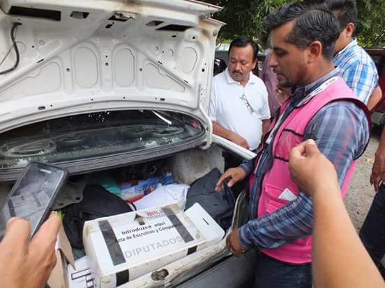 Comando armado roba boletas electorales en Coatzacoalcos