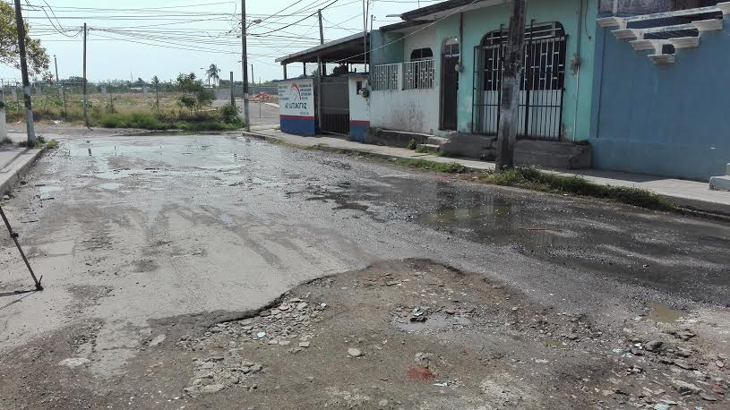 Solicitan vecinos de la Reserva Tarimoya reparación de drenaje y vialidades