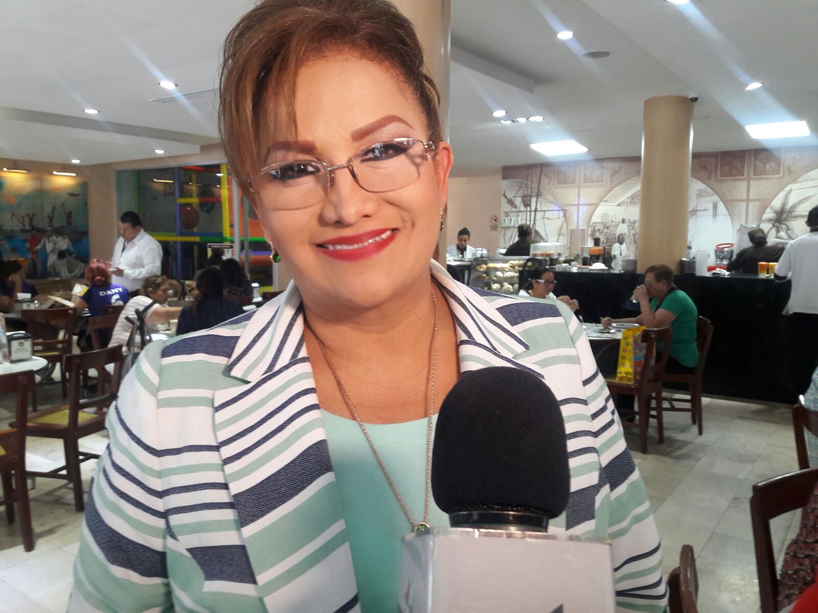 Es necesaria una reestructuración a la UV: Rocío Ojeda