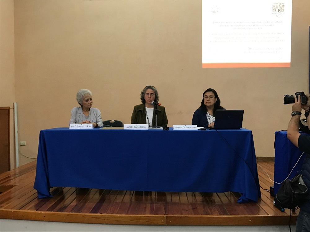 Médicas y enfermeras no pueden ser categorizadas como técnicas; se interpretan mal palabras de EPN