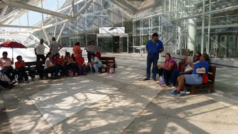 Paran actividades en la USBI región Veracruz por falta de aires acondicionados