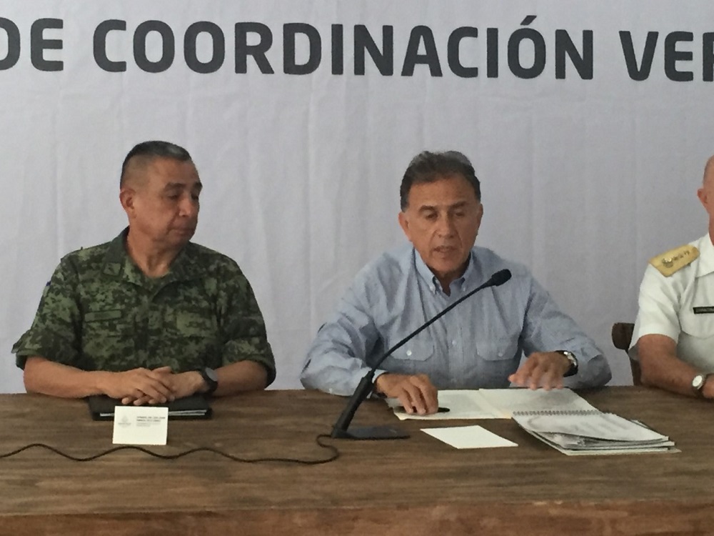 Se reúne gobernador de Veracruz con alcaldes de la zona sur para tocar temas de seguridad