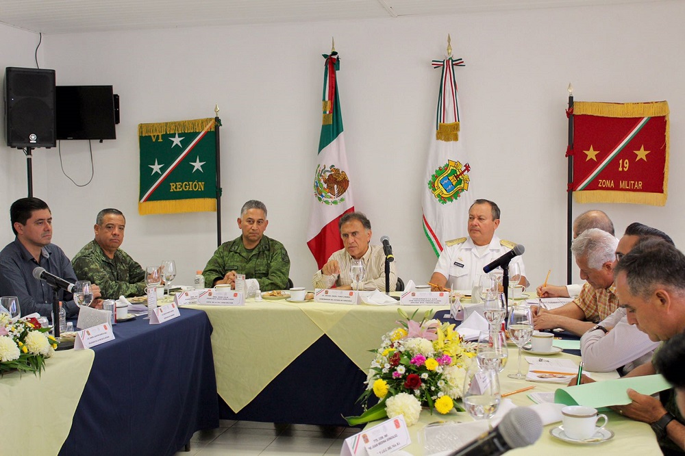 Gobernador Yunes se reúne con alcaldes de la huatesca para evaluar la seguridad de la región