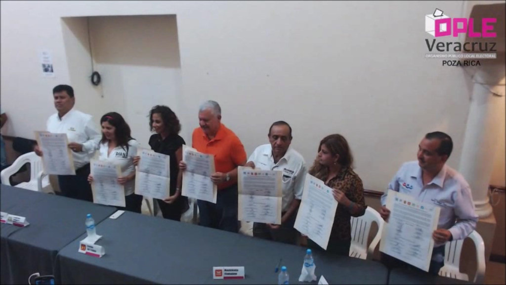 Firman pacto de civilidad candidatos a la alcaldía de Poza Rica
