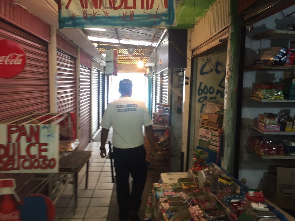 Después del asesinato de un locatario, instalan vigilancia en mercado de Coatzacoalcos