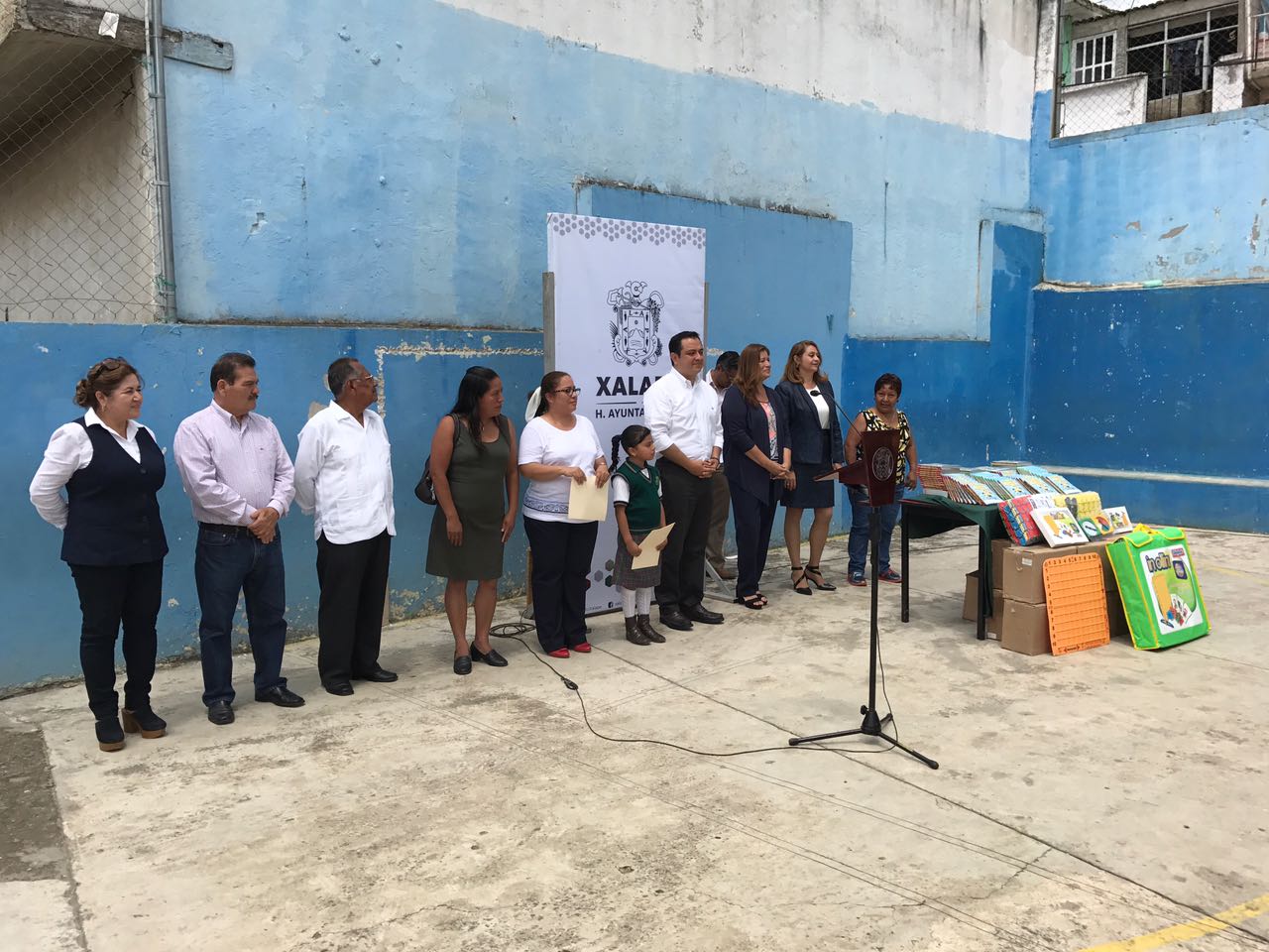 Américo Zúñiga Martínez inaugura aulas en la primaria Benito Juárez García