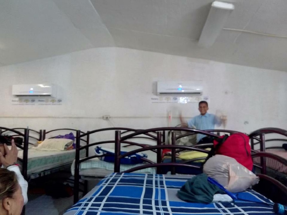 Club Rotario de Tierra Blanca entrega equipo y mobiliario al albergue de niños La Atalaya