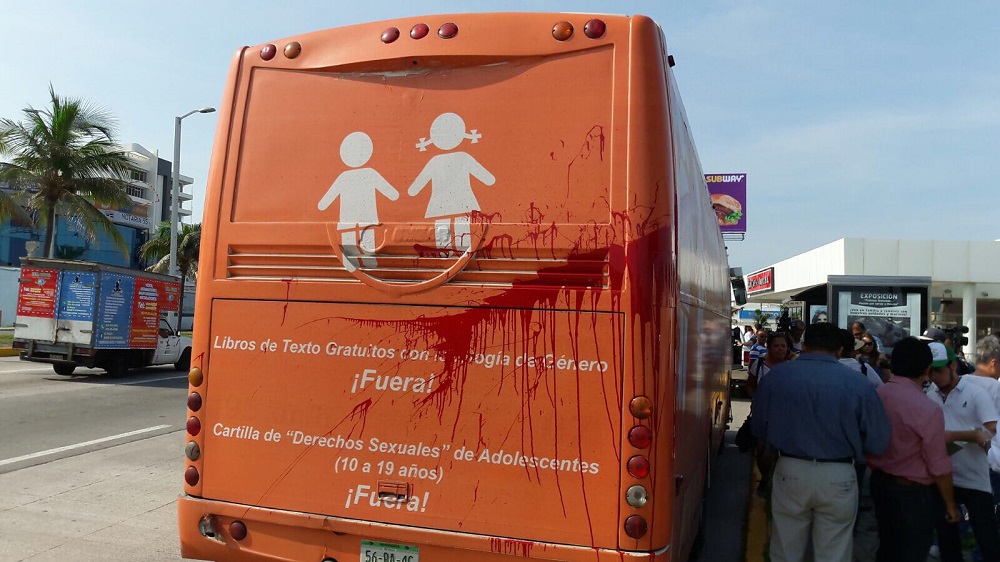 Veracruz, primera entidad donde se han presentado protestas y agresiones en contra del «Autobús de la Libertad»