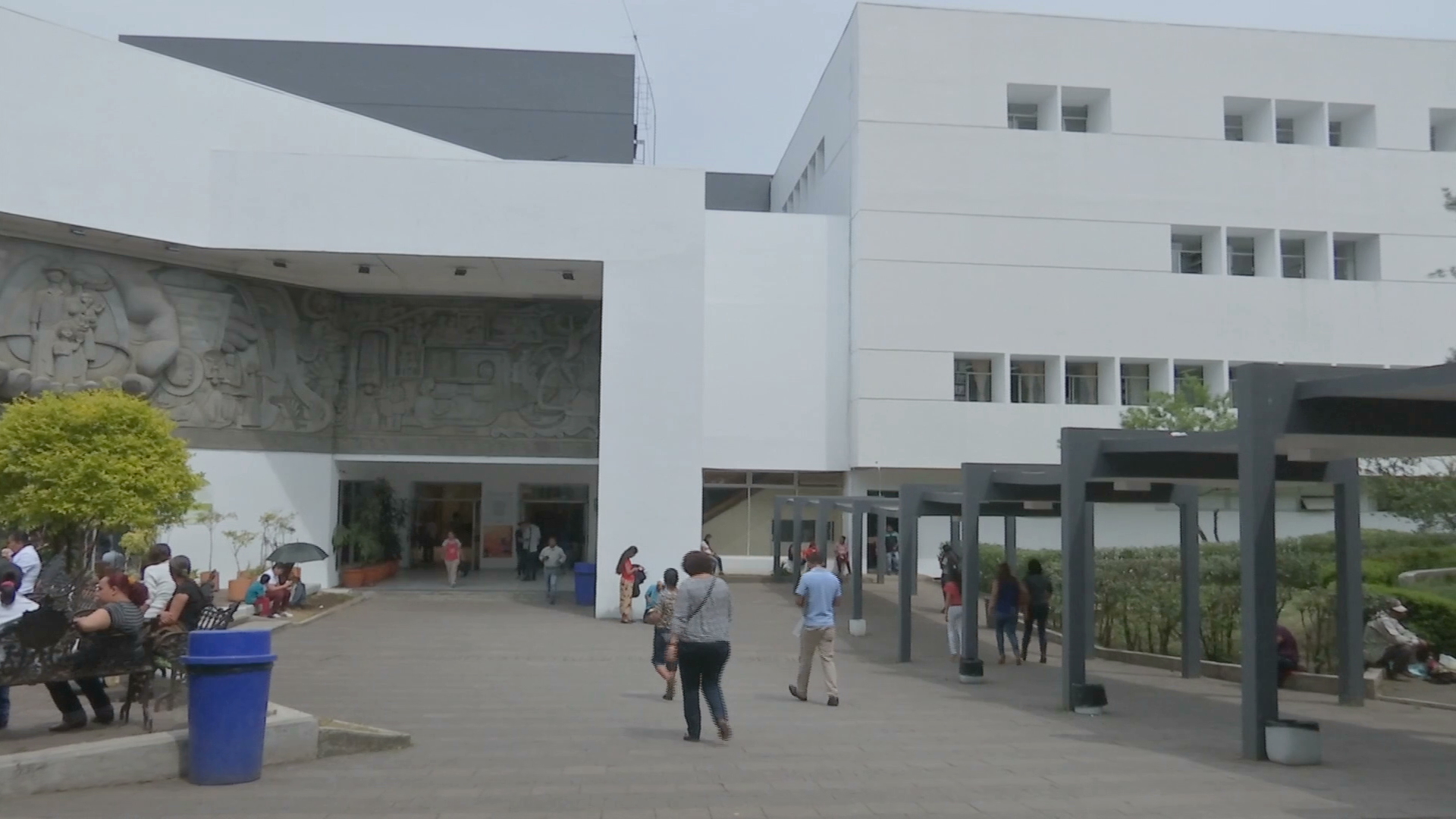 CAE “Doctor Rafael Lucio” supera record de consultas con especialistas; 500 a la semana