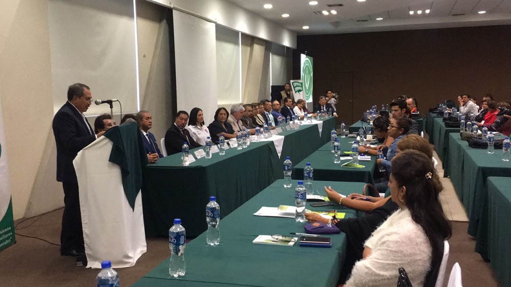 Inicia encuentro de médicos generales y familiares en Córdoba