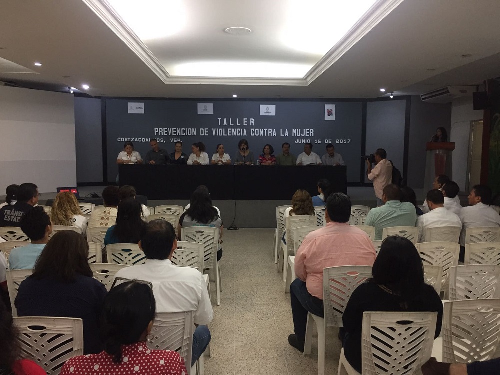 Se realiza en Coatzacoalcos un taller de prevención de violencia contra la mujer