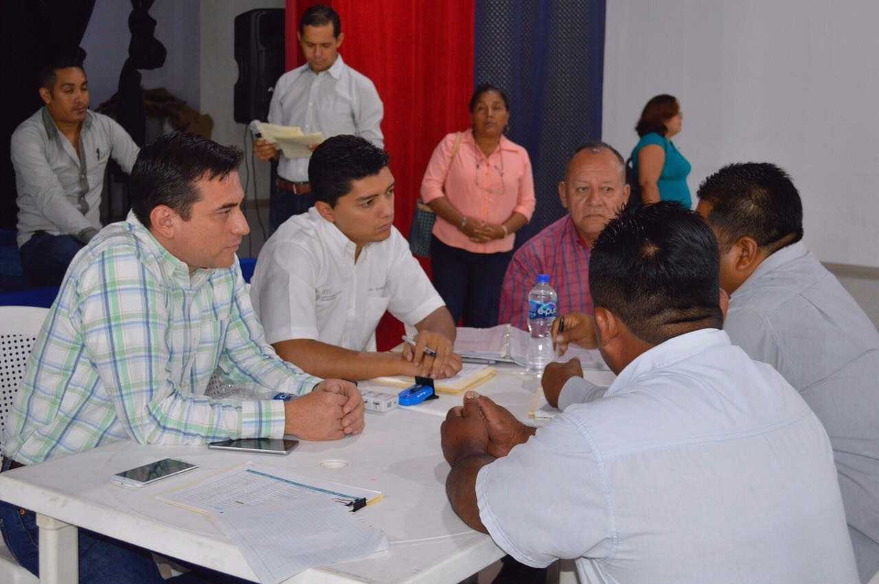 Agilizarán programa Escuelas al Cien en beneficio de Tierra Blanca