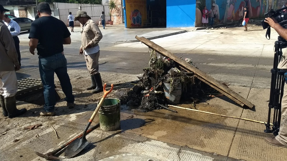 Inundación en Mártires 28 de agosto fue consecuencia de la basura: Velasco Montiel