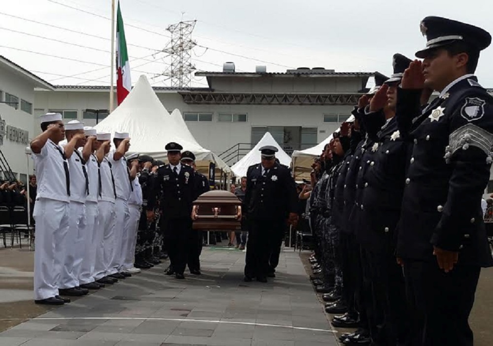 Despiden con honores al comisionado de la Policía Federal Juan Camilo Castagne