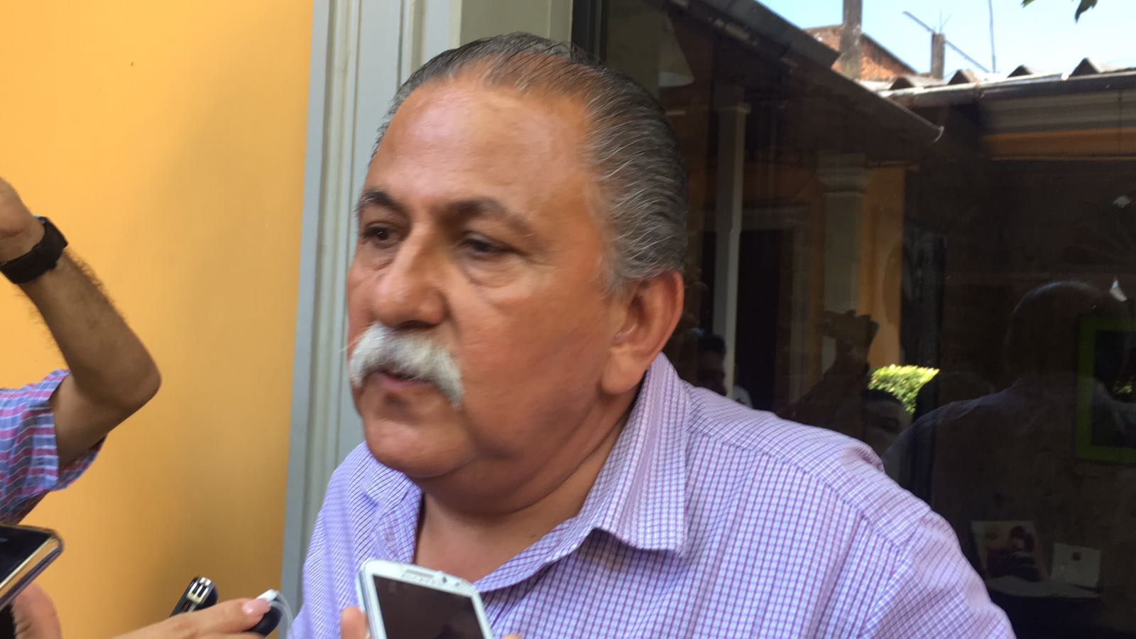 Productores cafetaleros temen a nueva cepa de roya