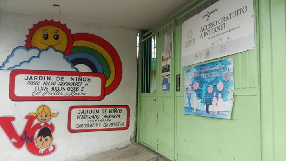 Denuncian falta de agua potable en jardín de niños de Veracruz desde hace un año