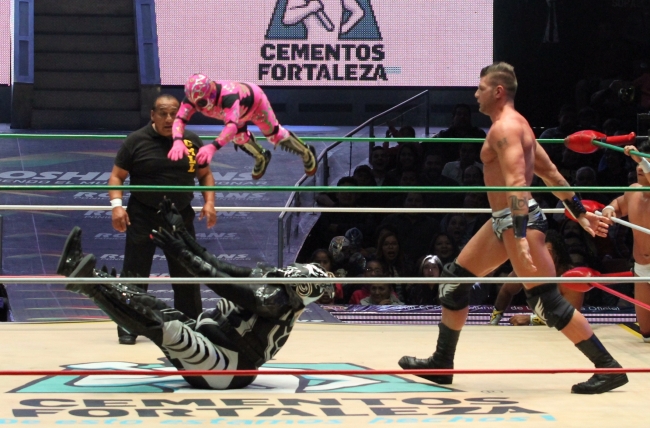 Motivados Marco Corleone y Volador Jr. se presentan en Arena México