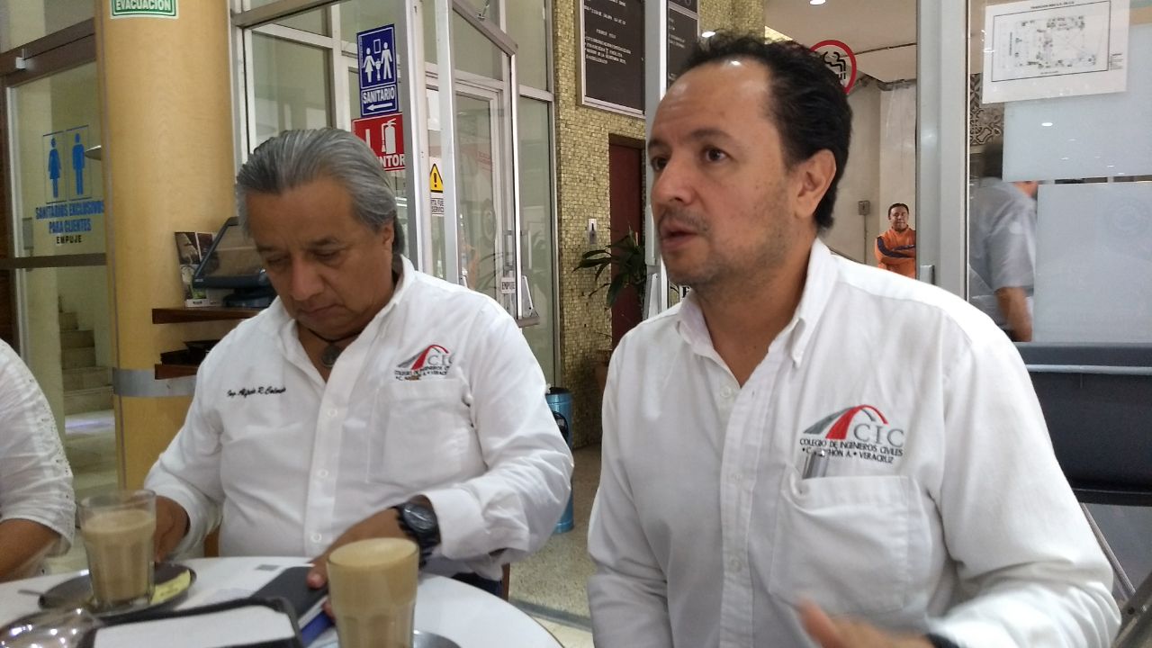 Colegio de Ingenieros Civiles criticó las obras que realiza el ayuntamiento de Xalapa