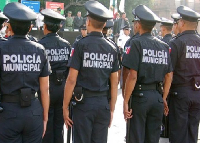 Reforzarán seguridad en Agua Dulce con más policías locales y estatales