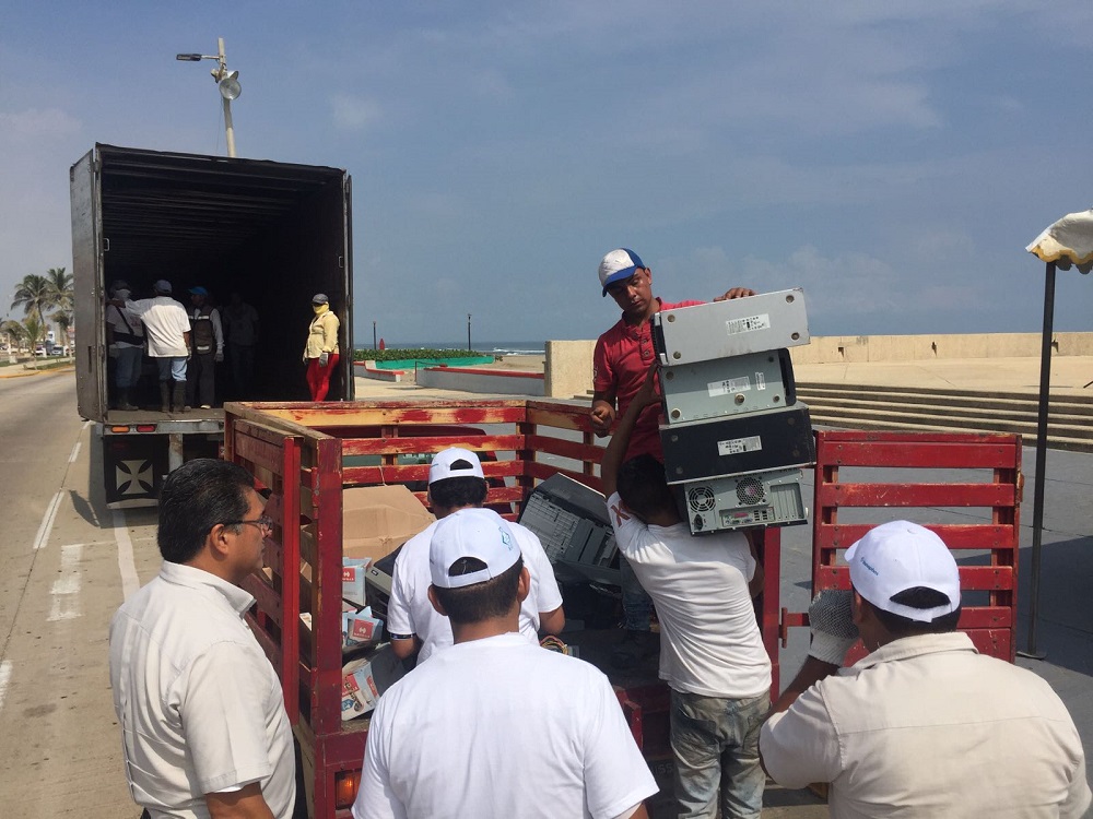 Recolectan residuos electrónicos en el Reciclatrón 2017 en Coatzacoalcos