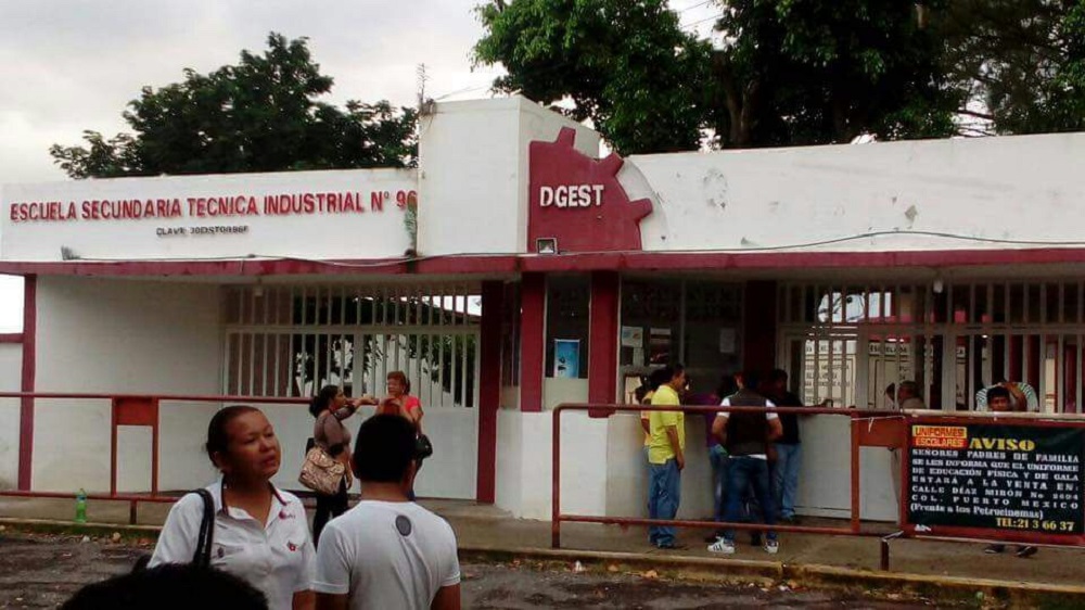 Reduce índice de reprobación en secundarias técnicas en la región sur de Veracruz
