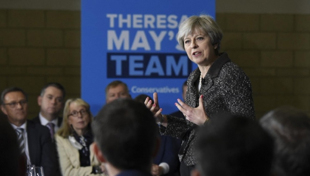 Theresa May advierte que el terrorismo será “aniquilado”