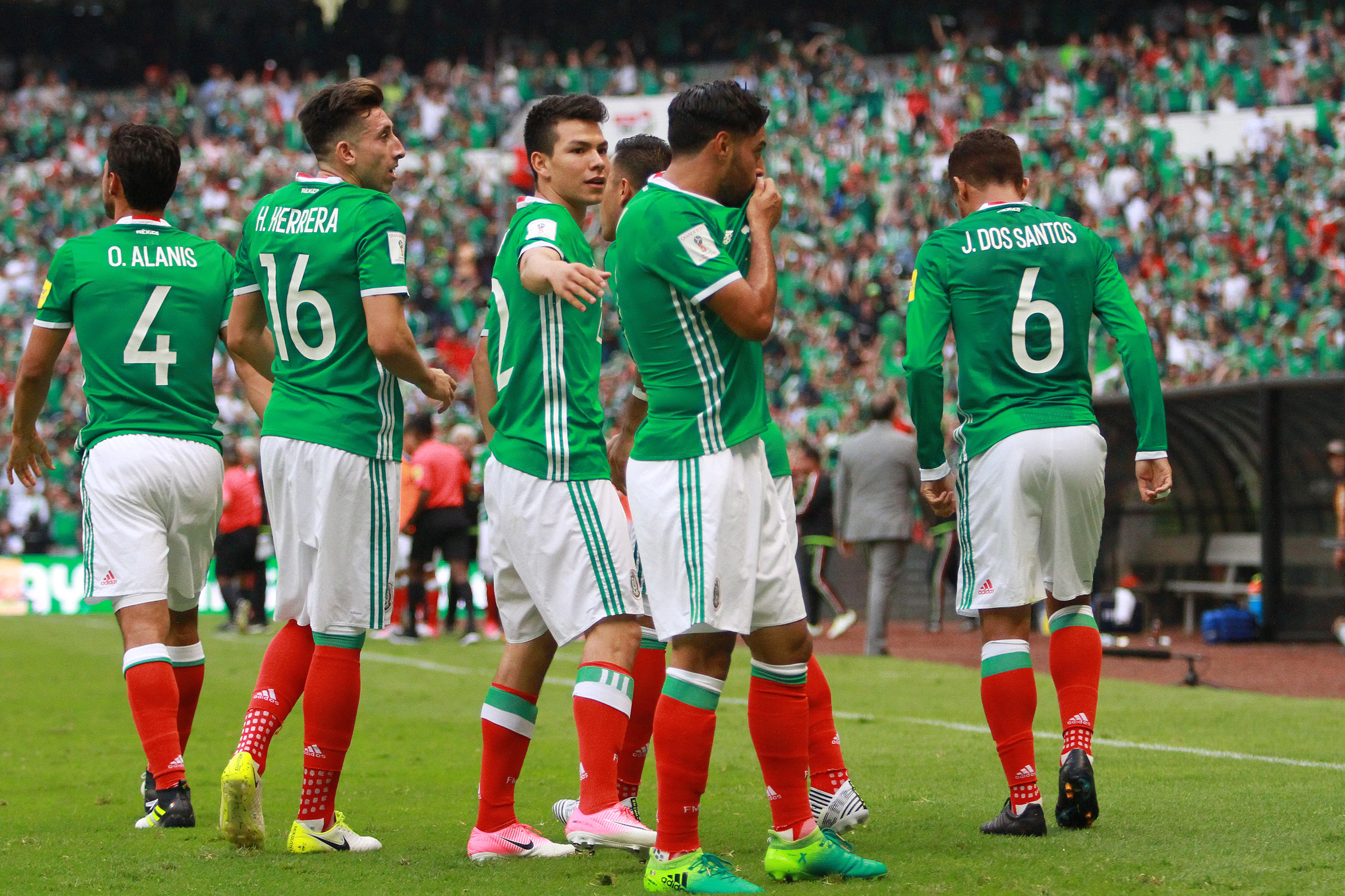 Víctor Guzmán, Jonathan González y Martín al “Tri” para juego con Bosnia