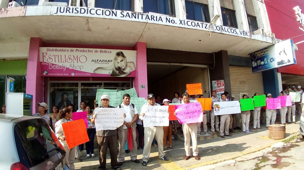 Regresa a trabajar personal de vectores en Coatzacoalcos, pero bajo protesta