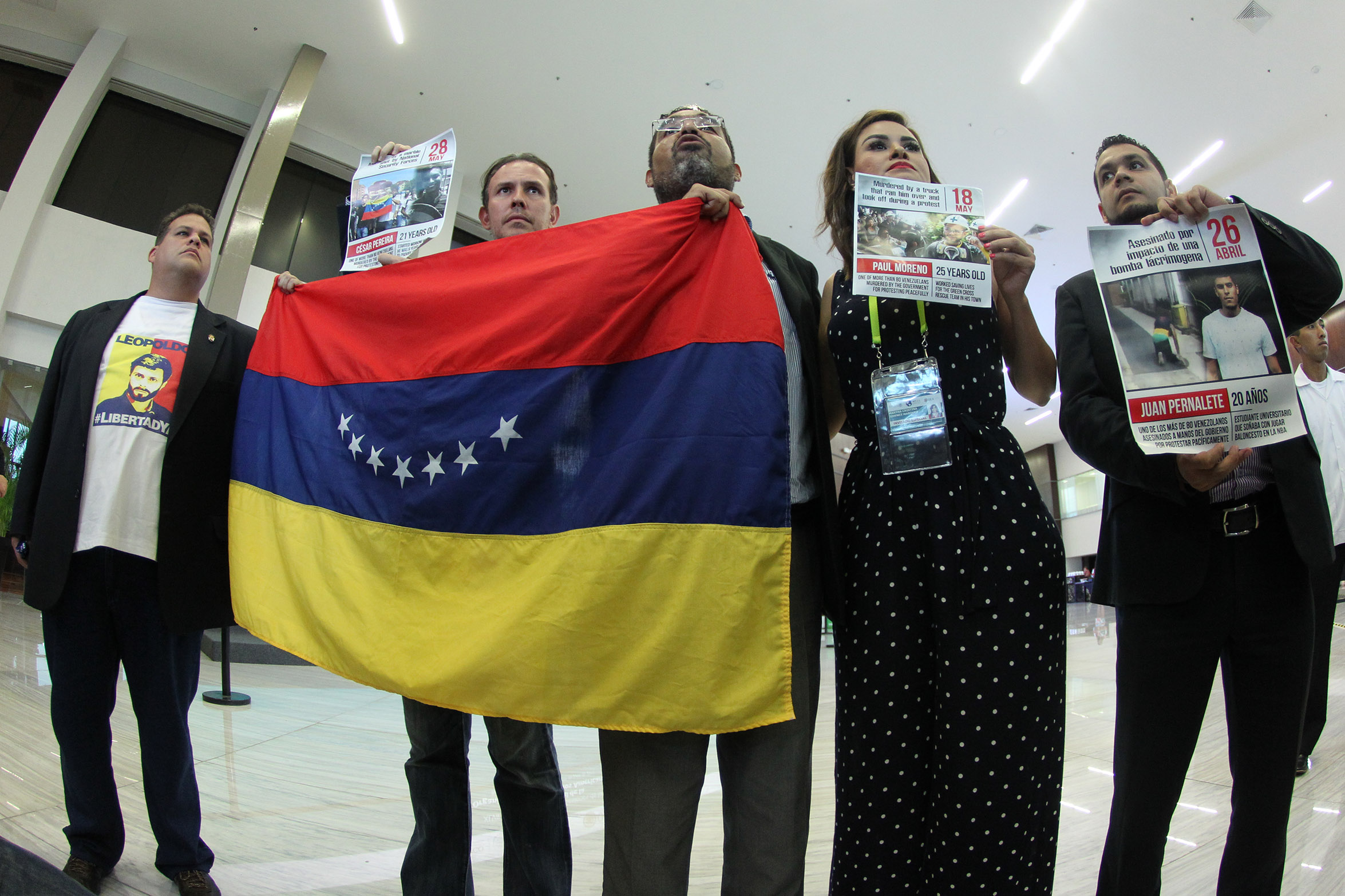 Irrumpen diputados venezolanos en sesión de la OEA