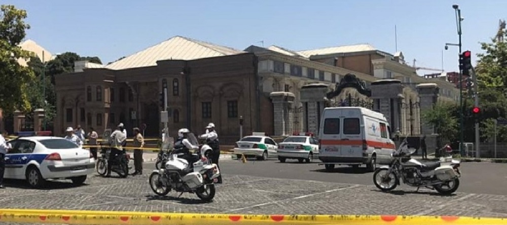Aumentan a 12 los muertos y 42 los heridos por doble atentado en Irán