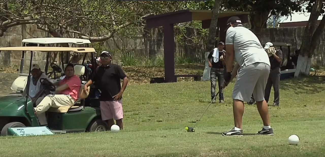 Celebran torneo de golf organizado por el club campestre de Coatzacoalcos