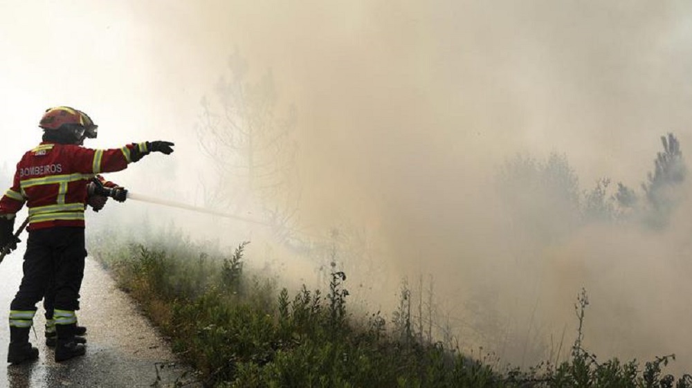 Portugal da por controlado el último foco de devastador incendio
