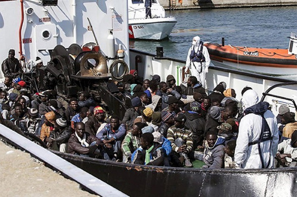 Emergencia por desembarcos de miles de inmigrantes en Italia