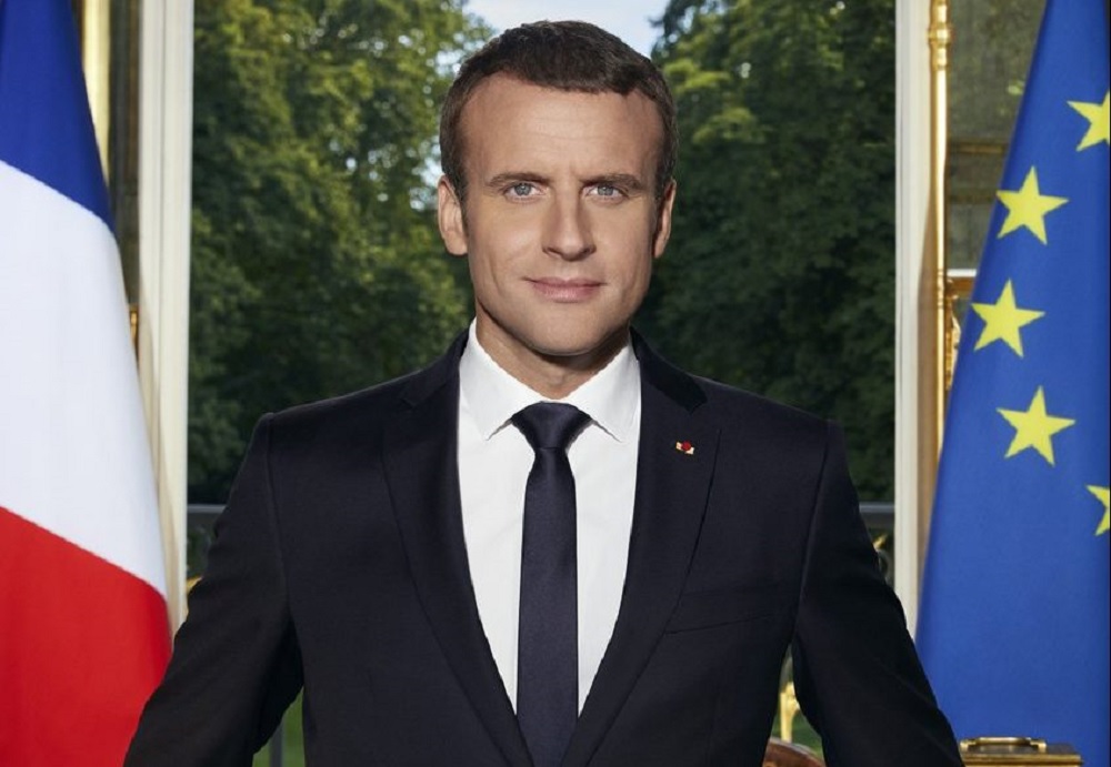 Macron presenta su retrato oficial como presidente de Francia