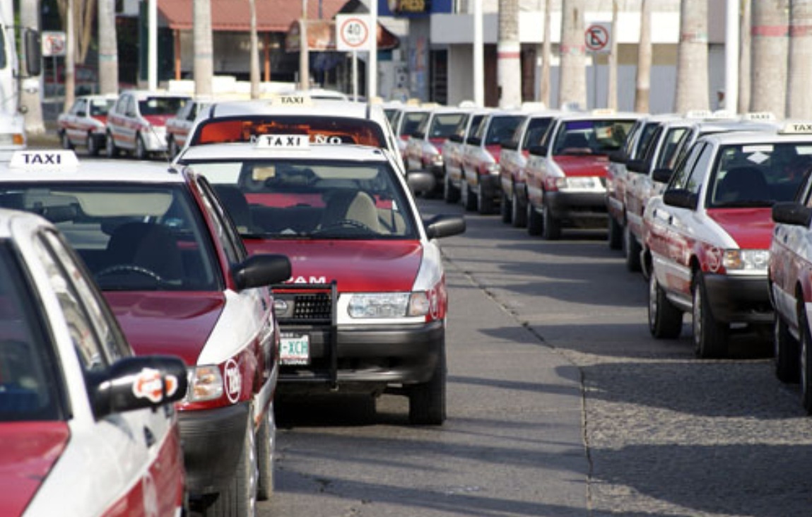 Taxistas solicitan la instalación de un módulo para la verificación en Tuxpan