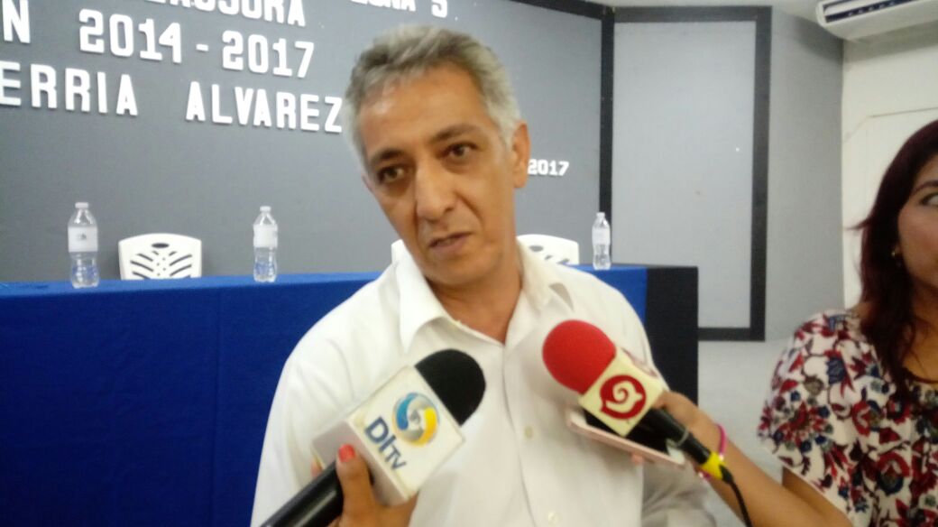 Desempleados de sector industrial se capacitan en Cecati