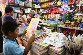 Hasta cinco mil pesos gastan padres de familia en compra de útiles escolares